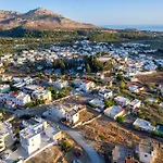 Bougan Villa Lardos
