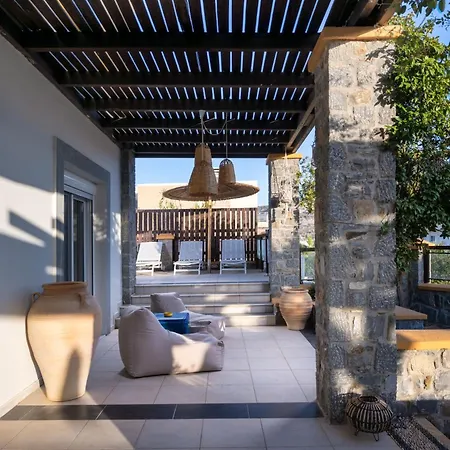 Bougan Villa Lardos